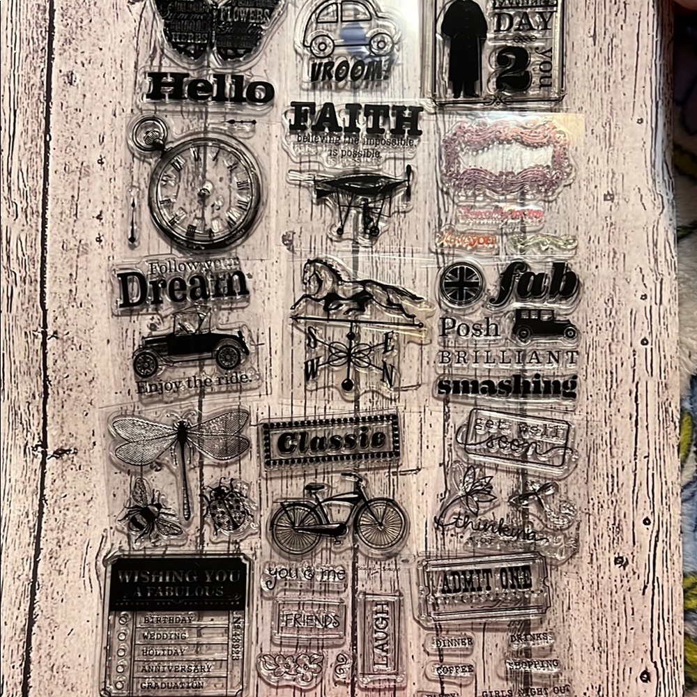 Studio112 Vintage-Inspired 45 Clear Stamp Set